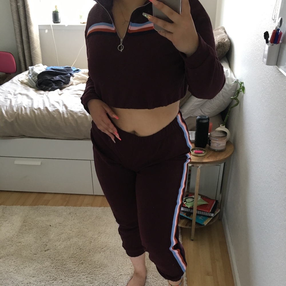 matching cropped track set